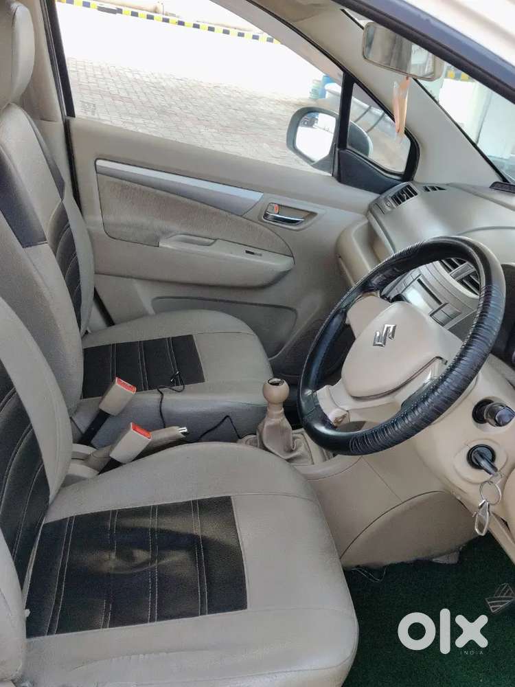 Maruti Suzuki Ertiga 2015 Diesel 102000 Km Driven