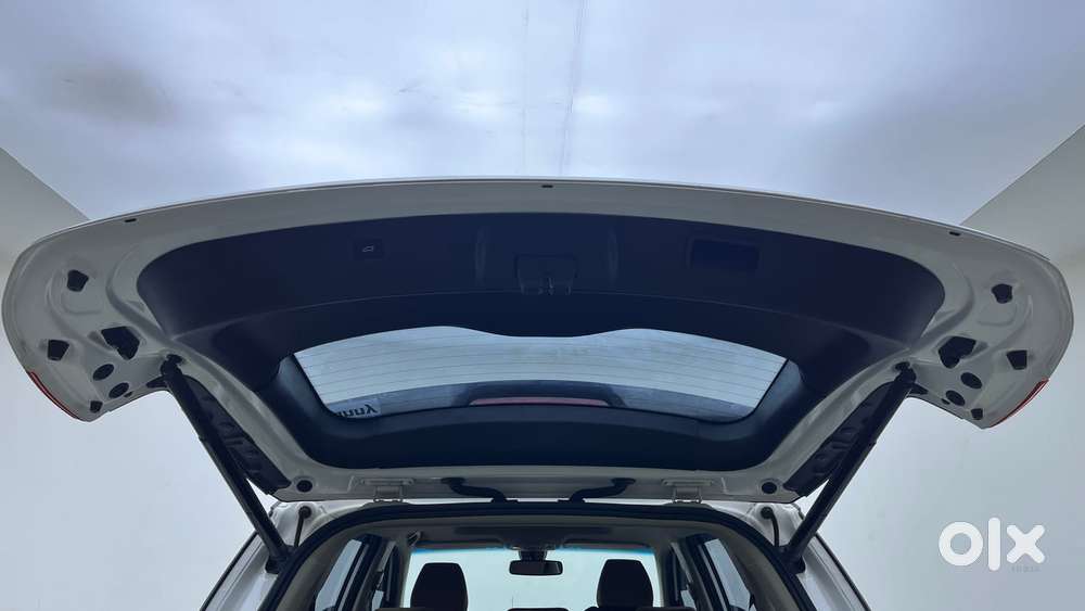 Mg Hector Plus Sharp Pro 2.0 Turbo Diesel 7 Str Dual Tone, 2023, Die..