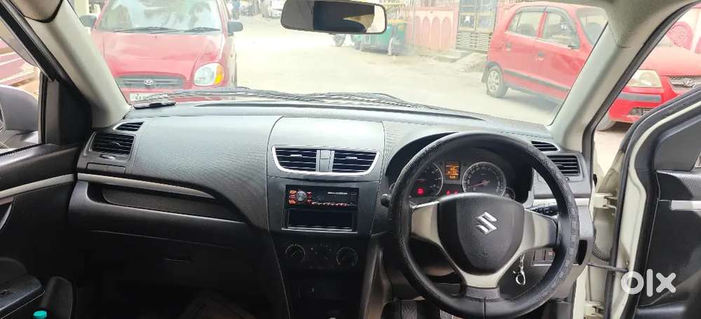 Maruti Suzuki Swift Petrol Manual 2014
