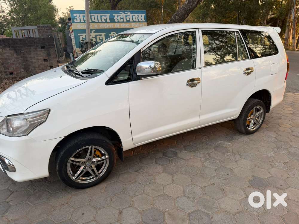 Toyota Innova 2009-2011 2.0 Gx 8 Str, 2011, Diesel