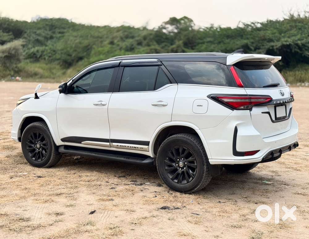 Toyota Fortuner Legender 2023