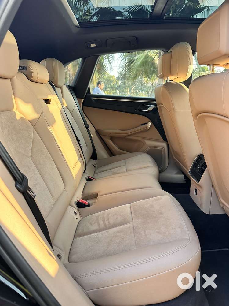 Porsche Macan 2.0 Turbo, 2021, Petrol