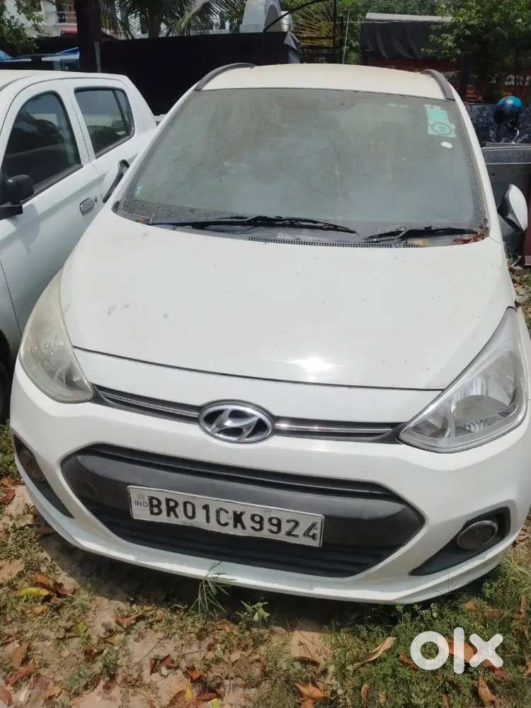 Hyundai Grand I10 2015 Petrol Well Maintained