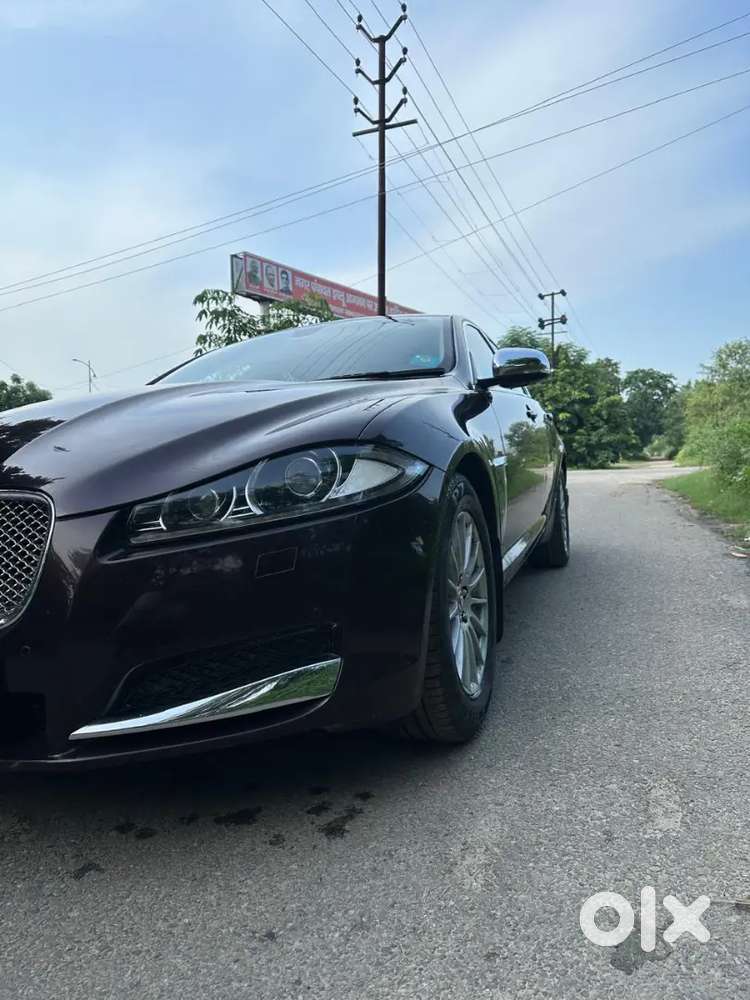 Jaguar Xf 2014 Diesel 30000 Km Driven