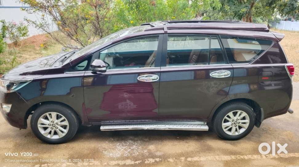 Toyota Innova Crysta 2.4 V, 2017, Diesel