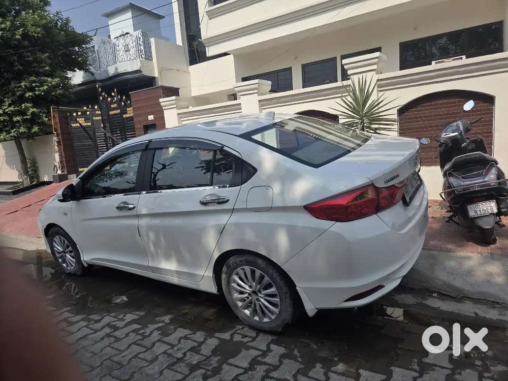 Honda City 1.5 V 2015