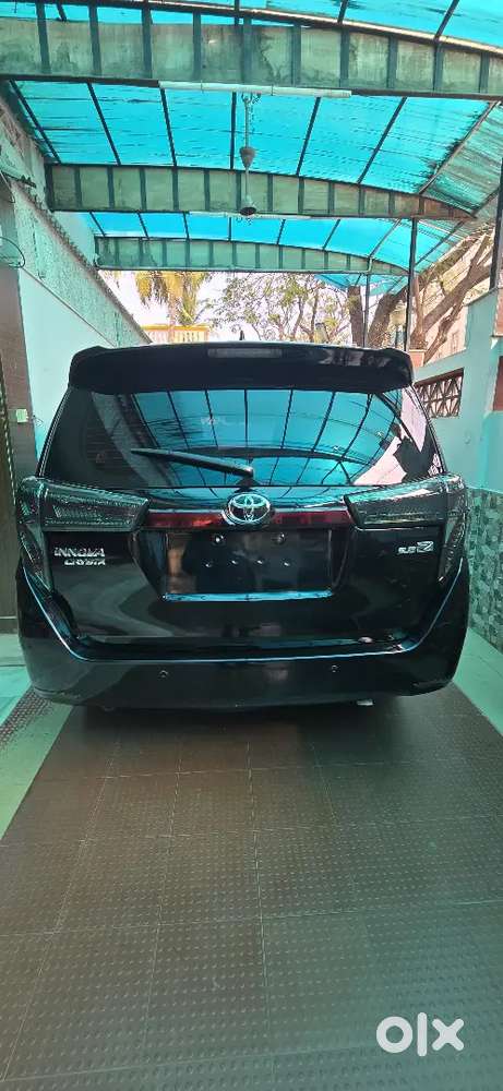 Toyota Innova Crysta 2016 Diesel Well Maintained