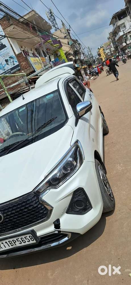 Toyota Rumion Petrol 2025