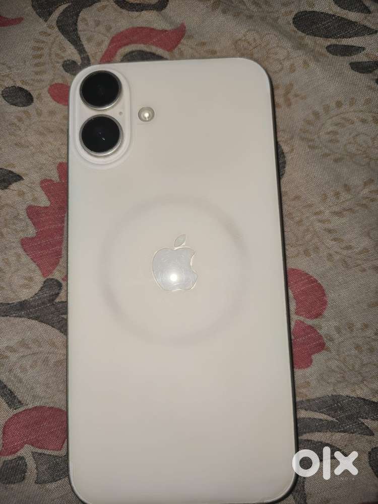 1 yera new phone  i phone 16 plus