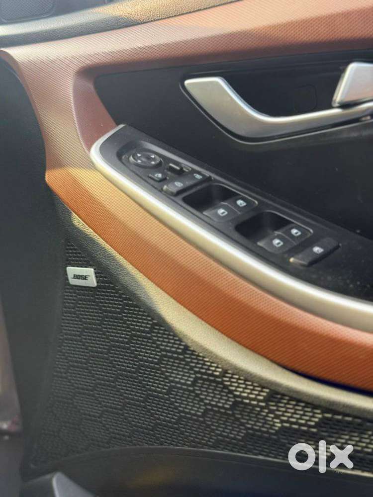 Hyundai Alcazar 2.0 Signature (o) Petrol At 6 Str, 2022, Petrol