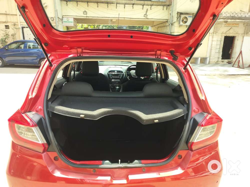Tata Tiago 1.2 Revotron Xza, 2018, Petrol