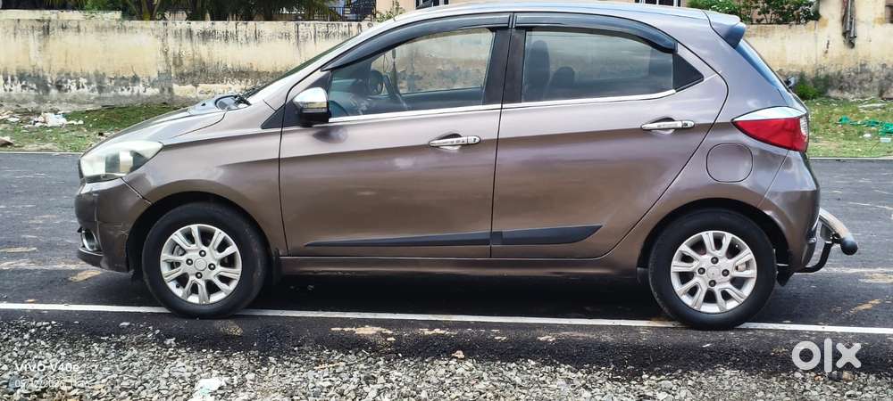 Tata Tiago Xz Opt, 2017, Petrol