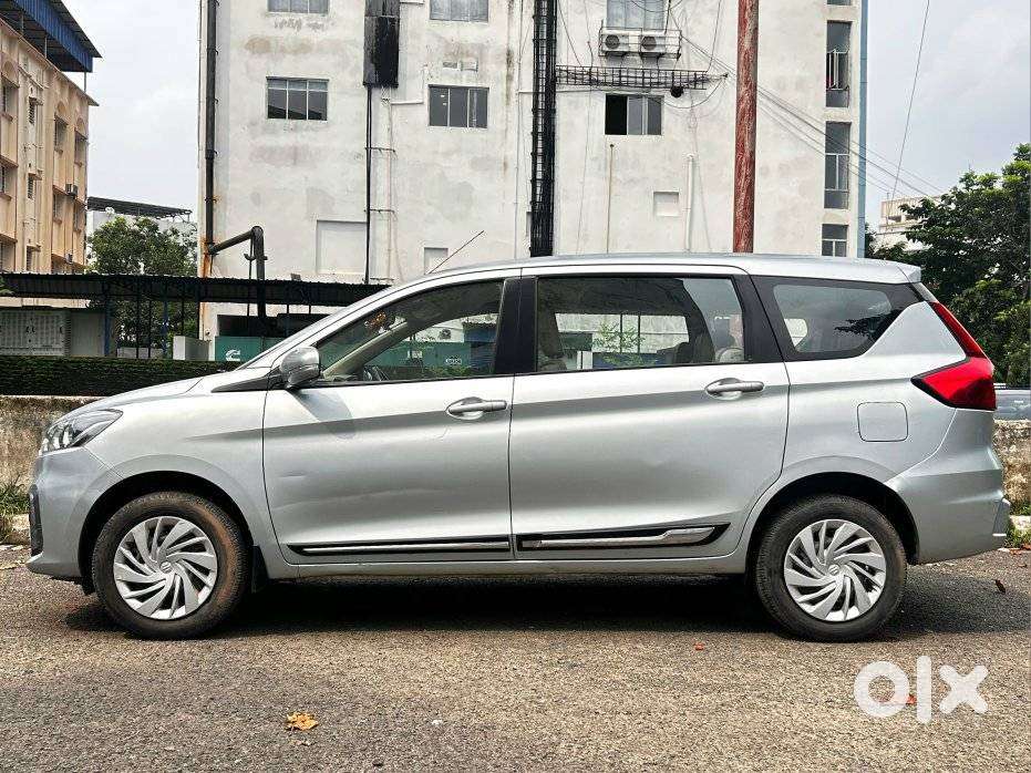 Maruti Suzuki Ertiga Vxi Shvs, 2023, Petrol