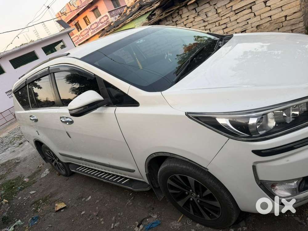 Toyota Innova Crysta 2017 Diesel Showroom Condition Well Maintained