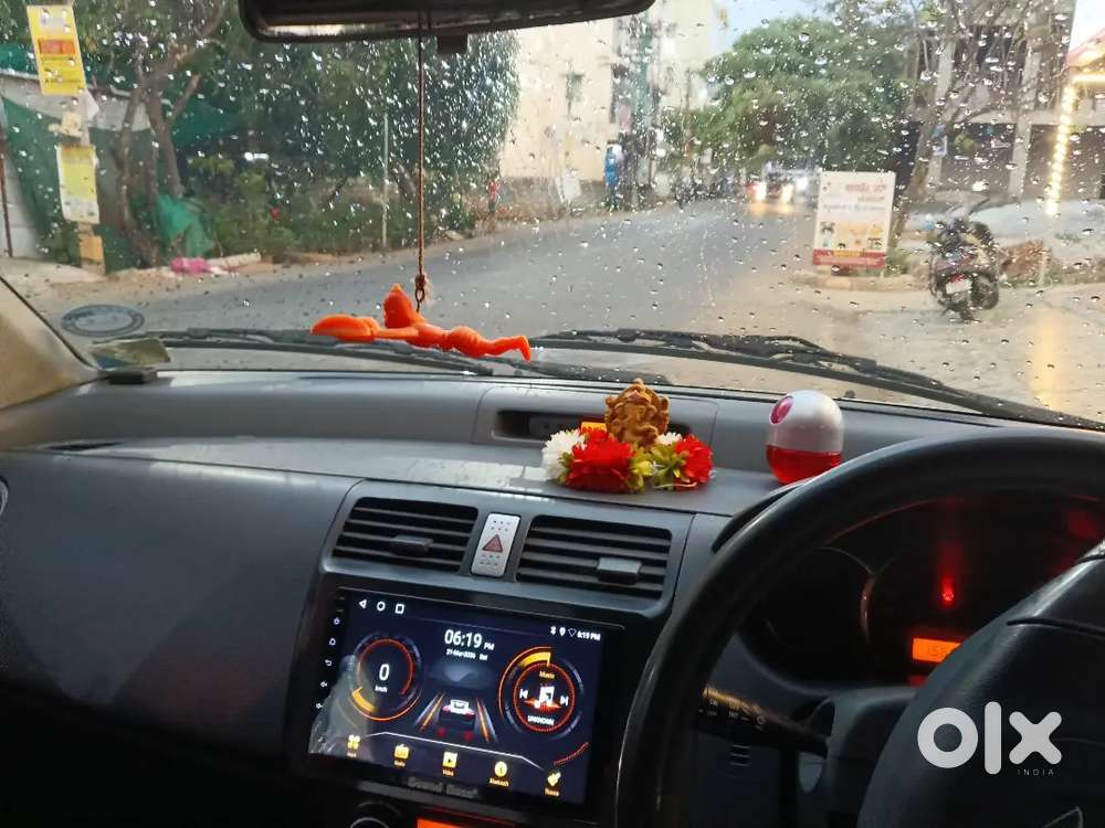 Mint Condition Swift Zxi White Colour 2008 2nd Owner For Sale