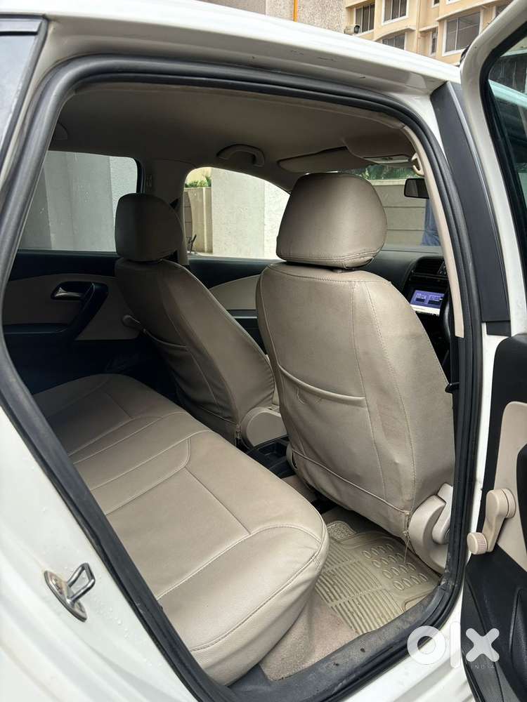 Volkswagen Polo Petrol 2011 Year