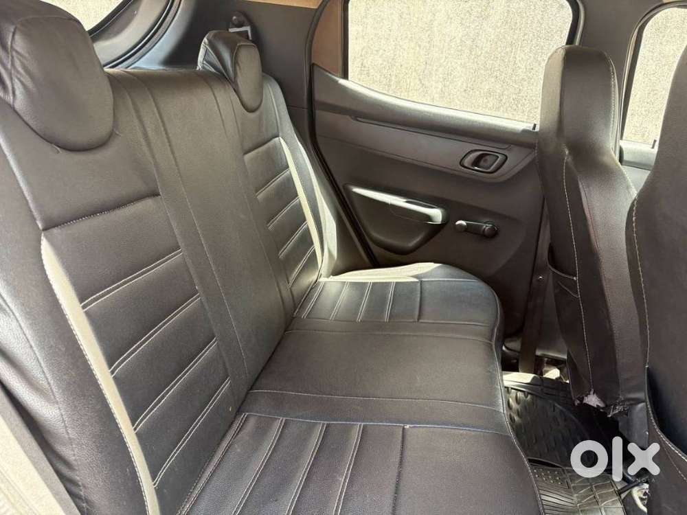 Renault Kwid 1.0 Rxt 02 Anniversary Edition, 2016, Petrol