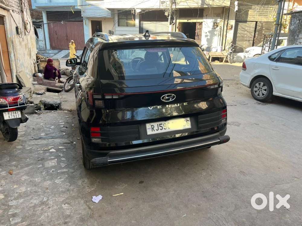 Hyundai Venue S (o) 1.2 Petrol Knight Edition, 2024, Petrol