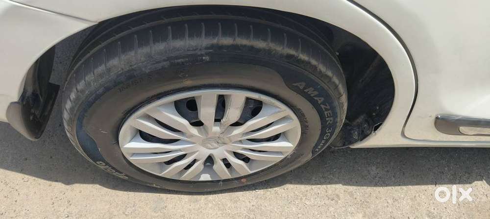 Maruti Suzuki Dzire 1.2 Vxi, 2022, Petrol