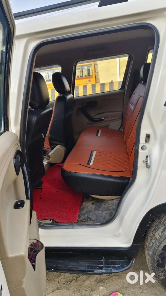Mahindra Bolero Neo N8 (2021) Diesel गाड़ी बिक्री हेतु उपलब्ध है।