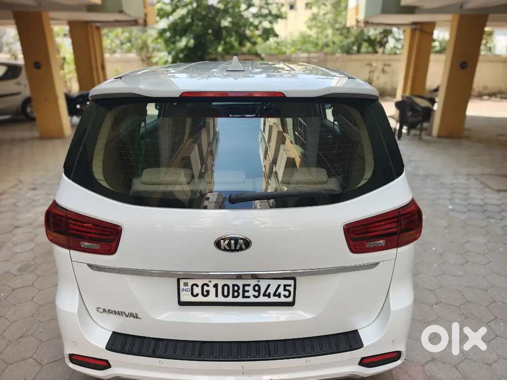Kia Carnival 2021 Diesel 26000 Km Driven