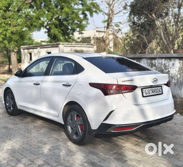 Hyundai Verna 1.5 Sx Diesel At, 2022, Diesel