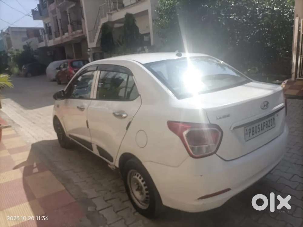 Hyundai Xcent 2016 Petrol Manual Base