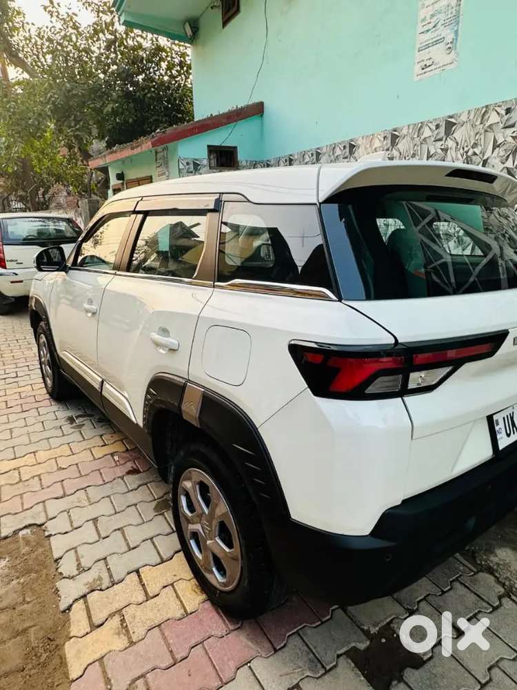 Maruti Brezza 1.5 Vxi 2024