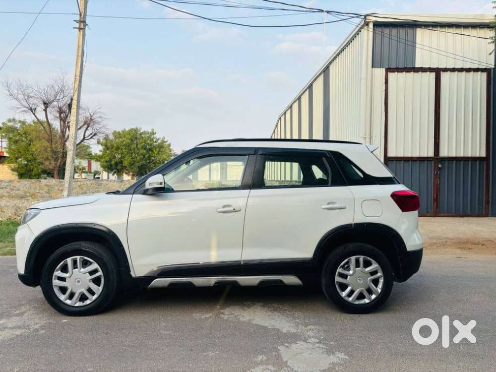 Maruti Suzuki Brezza 1.5 Zxi Plus Smart Hybrid, 2020, Petrol