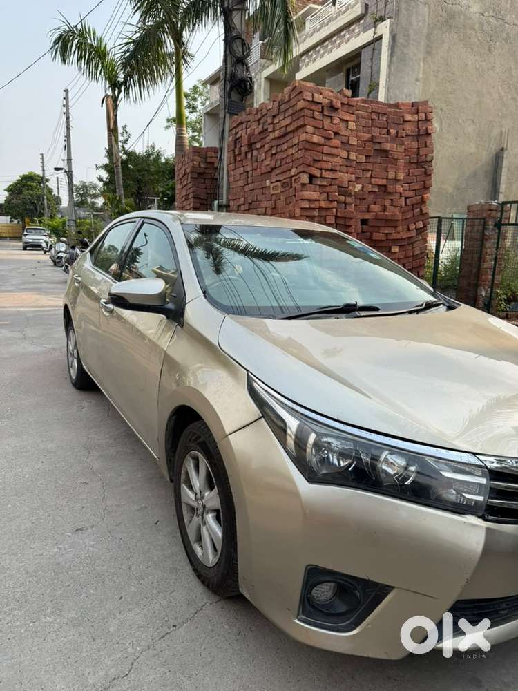 Toyota Corolla Altis 2016 Car