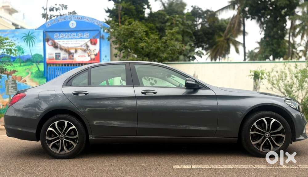 Mercedes-Benz C-Class 2021