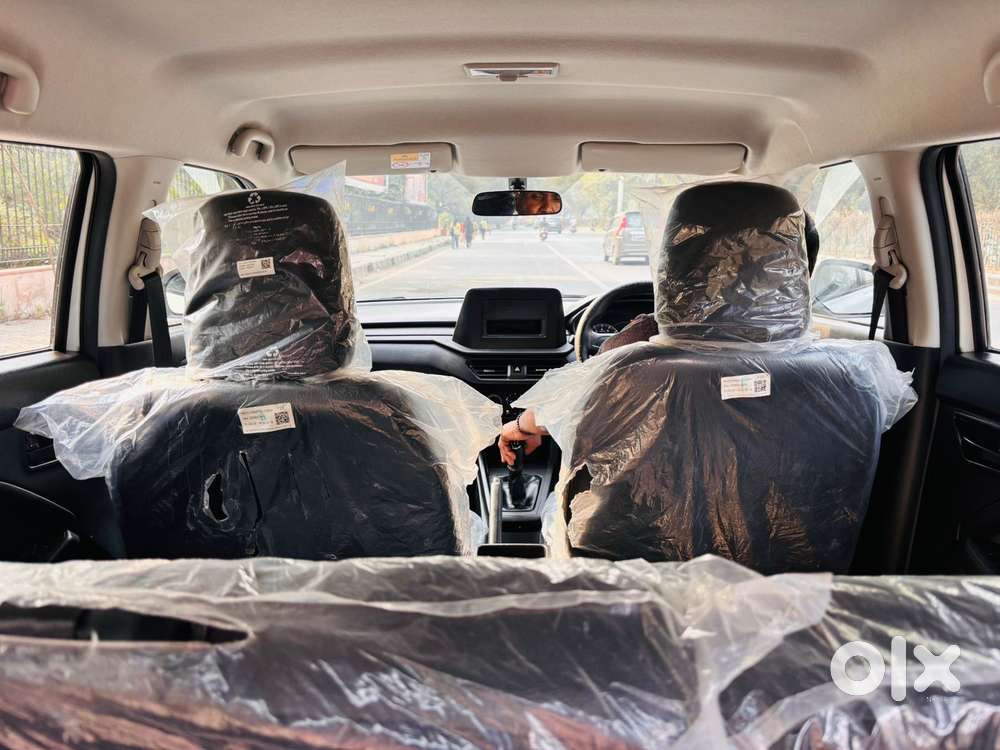 Maruti Suzuki Brezza 1.5 Lxi Smart Hybrid, 2025, Petrol