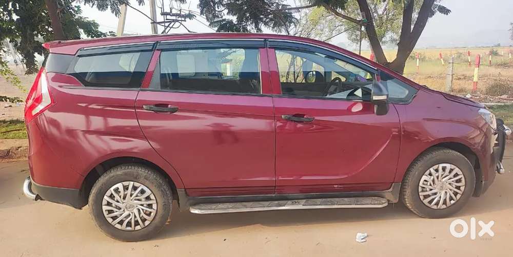 Mahindra Marazzo 2018