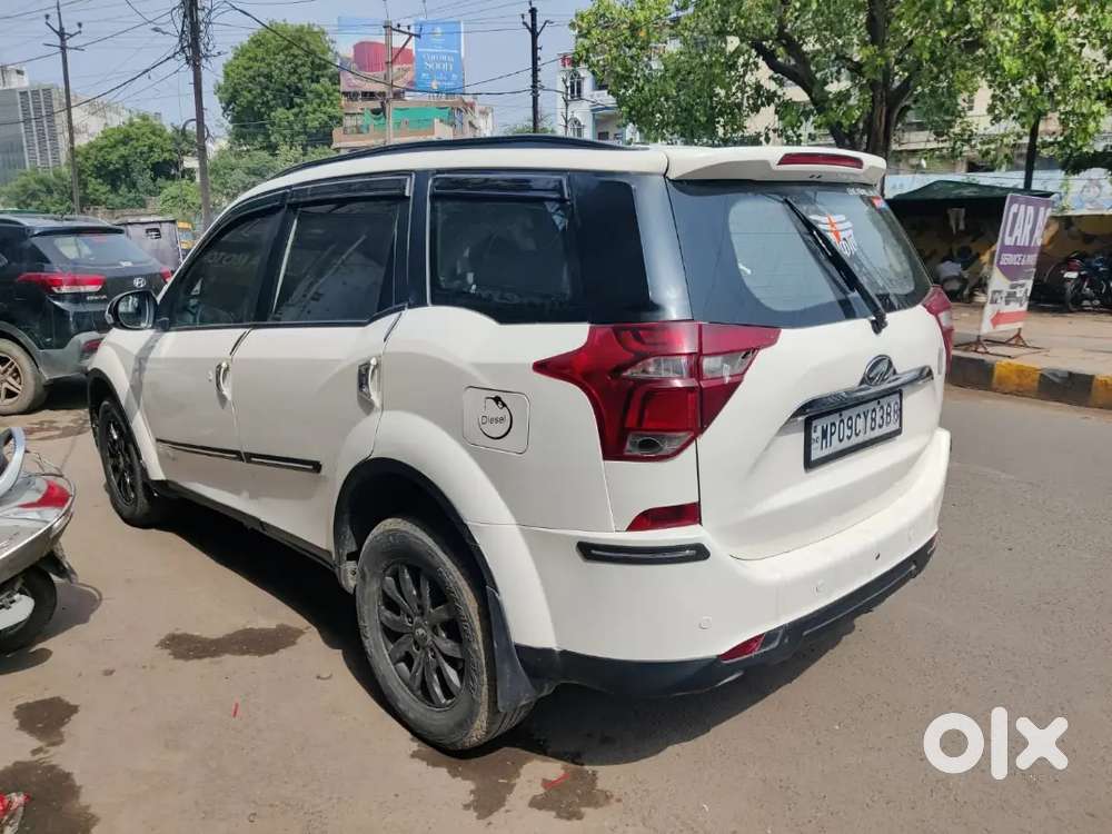 Mahindra Xuv500 2018 Diesel 65000 Km Driven