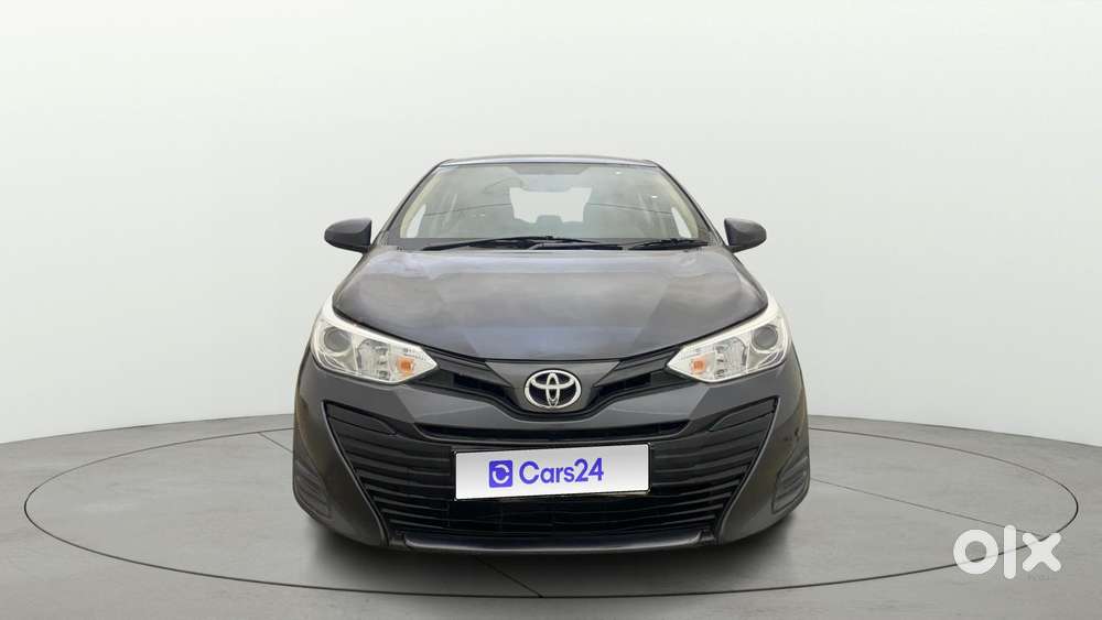 Toyota Yaris J Cvt, 2018, Petrol
