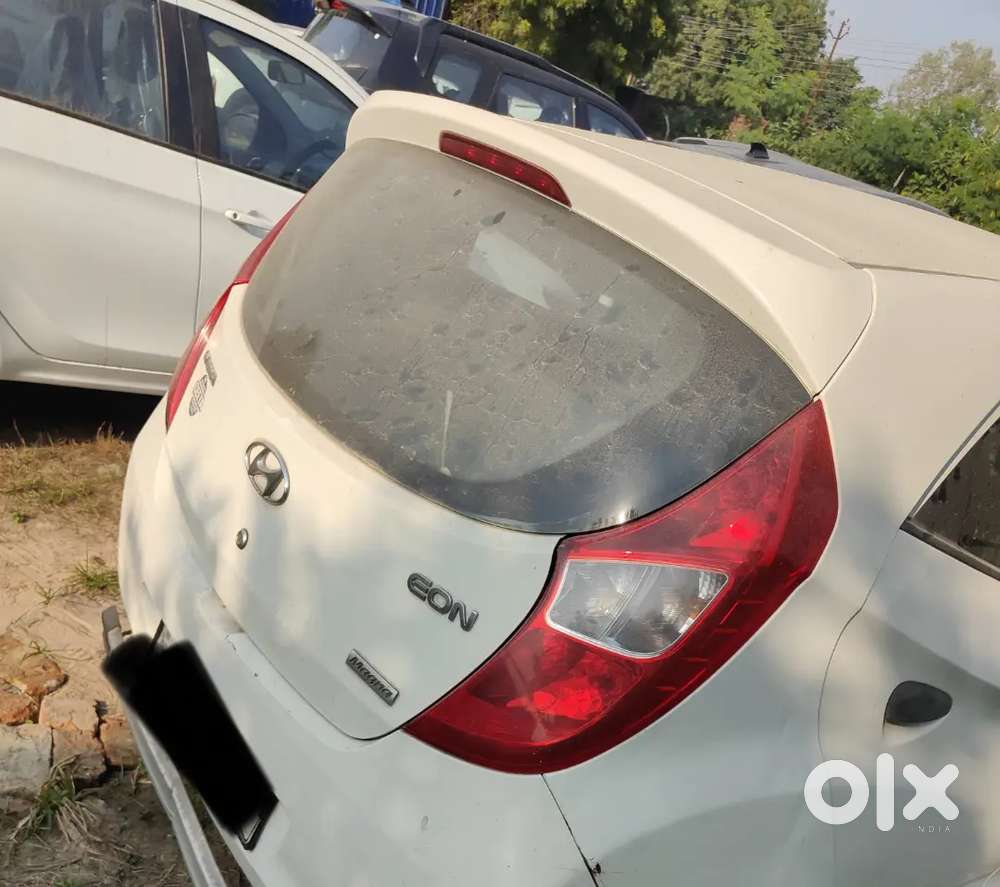 Hyundai Eon 2011 Petrol Well Maintained