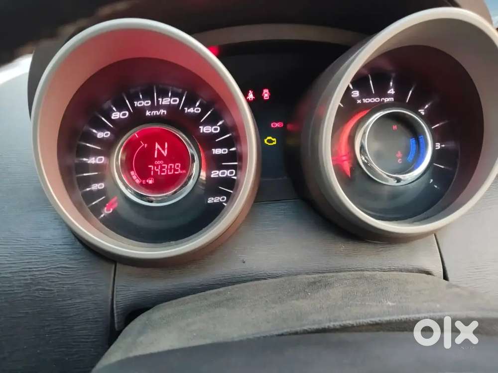 Mahindra Xuv500 2013