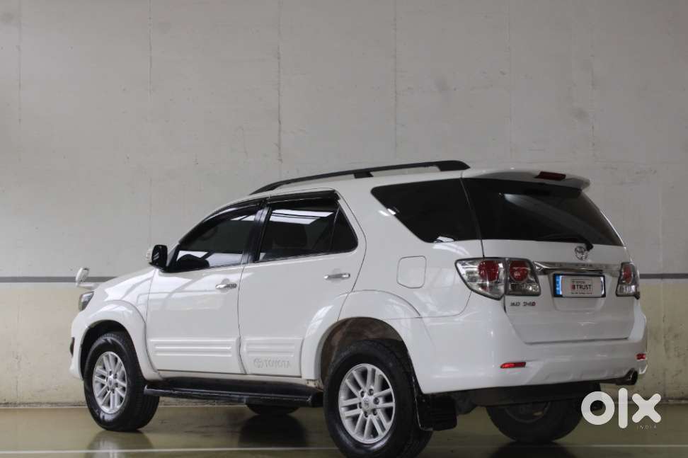 Toyota Fortuner 3.0 4x2 Mt, 2012, Diesel
