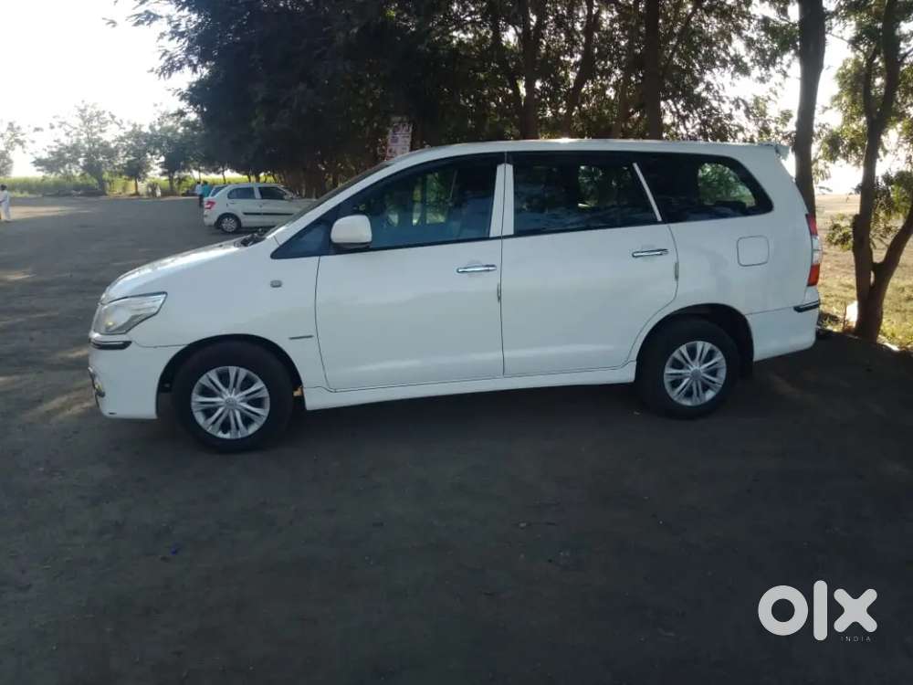 Toyota Innova 2013 Diesel Manual 3rd Owner