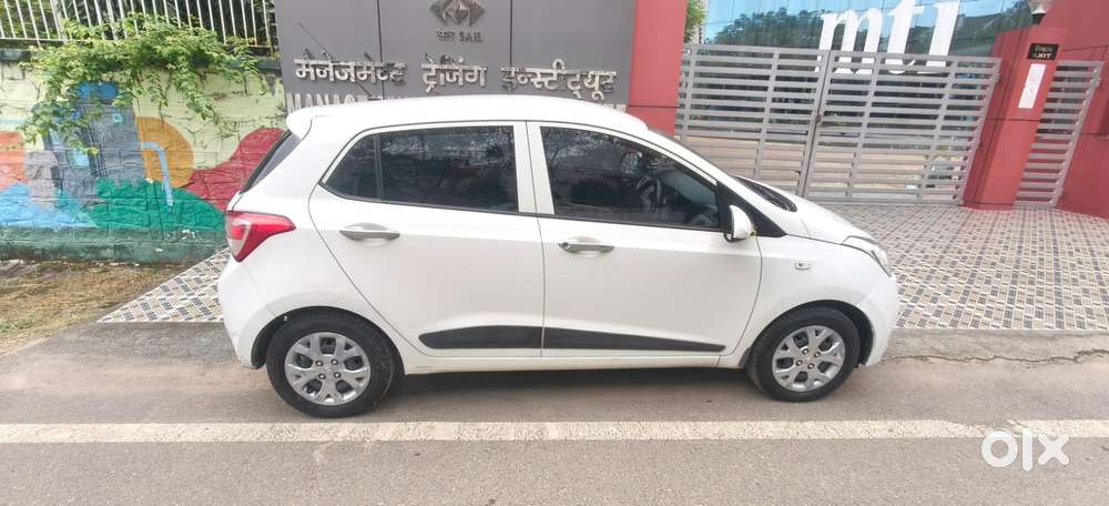 Hyundai Grand I10 Magna, 2016, Petrol