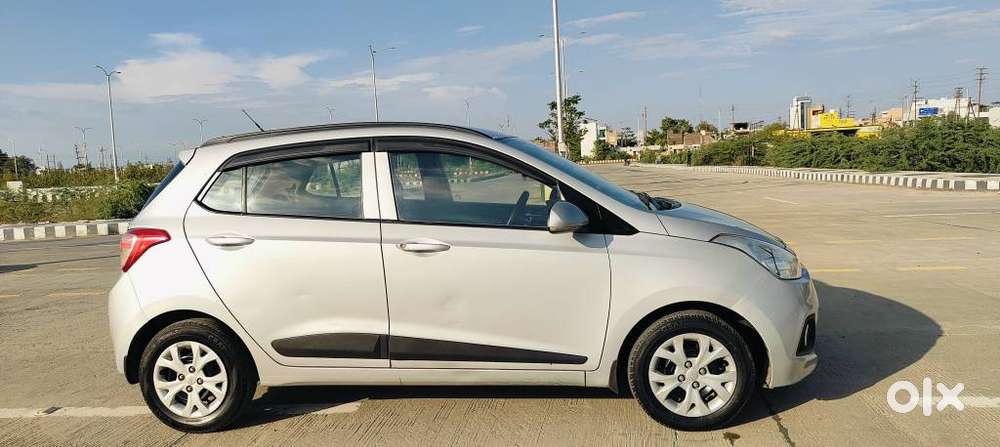Hyundai Grand I10 Crdi Sportz, 2015, Petrol