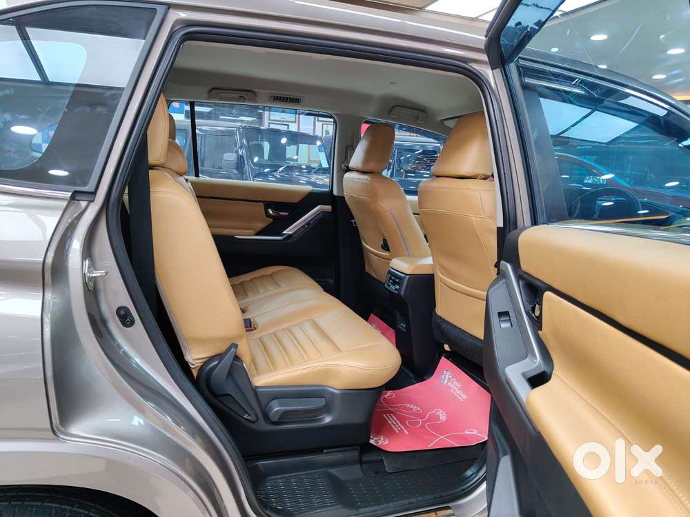 Toyota Innova Hycross 2.0 Vx Hybrid 8 Str, 2024, Electric