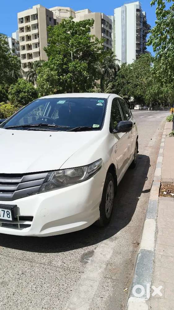 For Sale: Honda City I-vtec 2011  Petrol + Sequential Cng