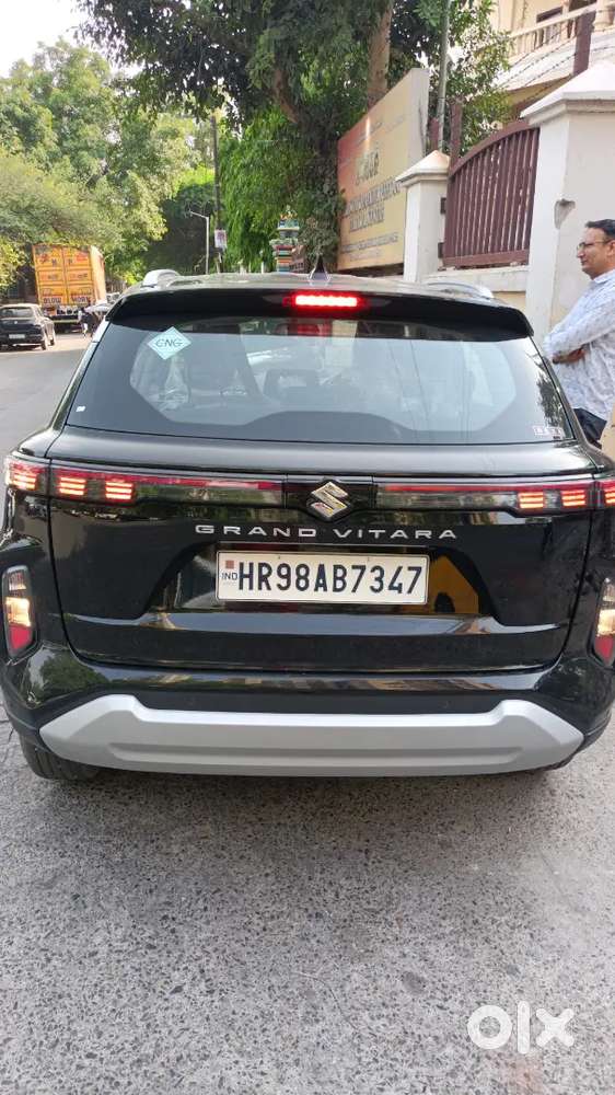 Maruti Suzuki Brezza 2026 Cng & Hybrids 100 Km Driven Only For 5 Years