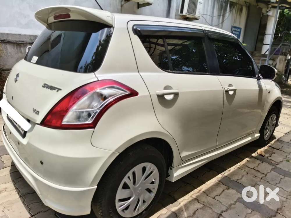 Maruti Suzuki Swift 2016 Petrol 35000 Km Driven