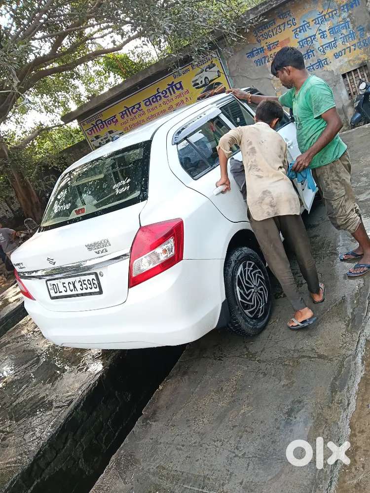 Maruti Suzuki Dzire 2013 Cng