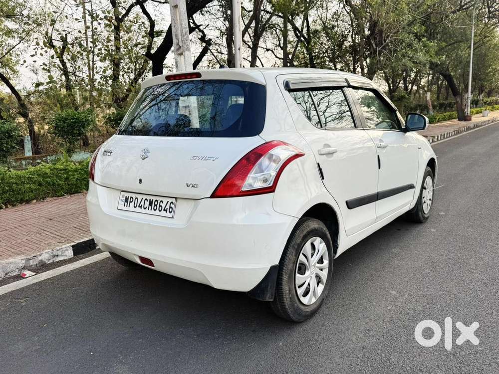 Maruti Suzuki Swift 1.2 Vxi (o), 2014, Petrol