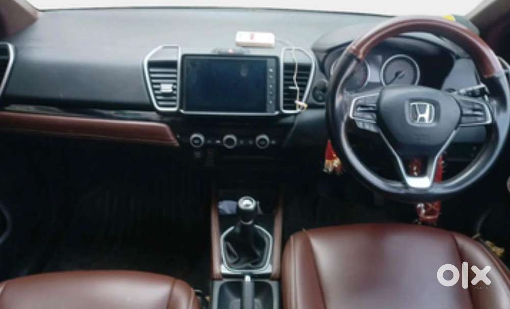 Honda City 2021 Petrol Well Maintained With Leather Interiors.