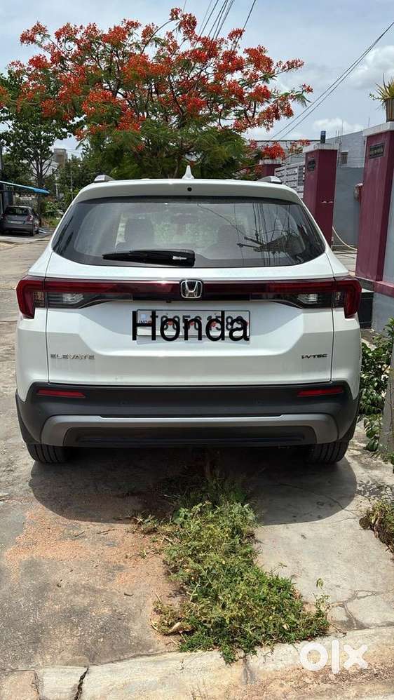 Honda Elevate 2024mfg 2025 Registered Petrol 35000 Km Driven