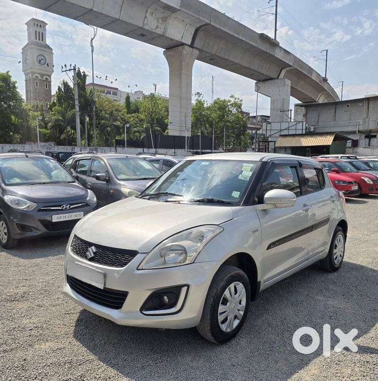 Maruti Suzuki Swift Vxi + Manual, 2017, Petrol